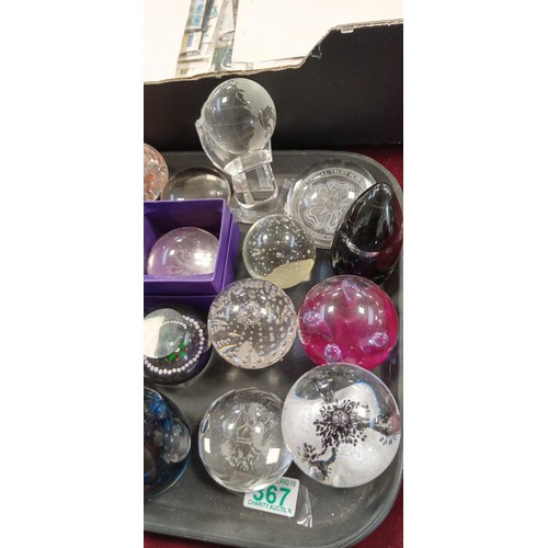 367 - Tray of paperweights