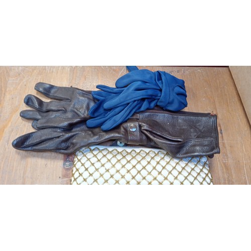 380 - Vintage stockings, gloves, collars and clutch bag