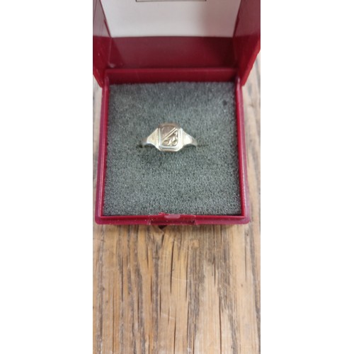 9 - Childs silver and 9ct ring