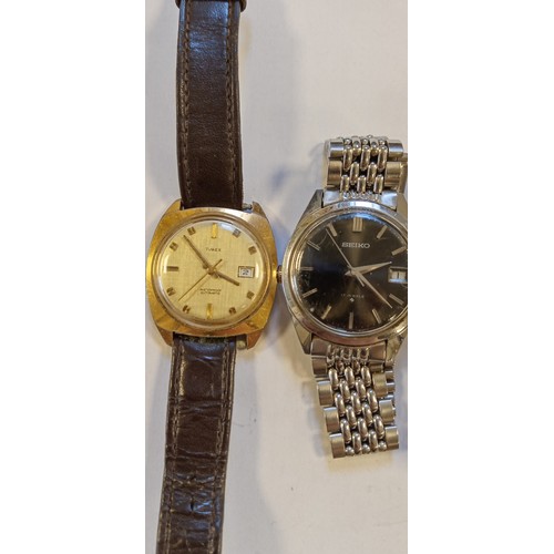 37 - Selection of vintage watches to include Timex and Seiko