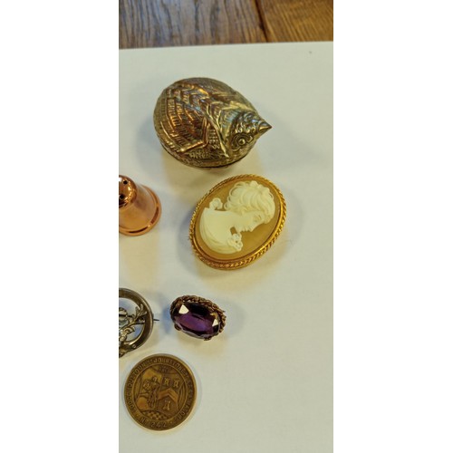 72 - Selection of small collectable items to include pill boxes, brooch miniature salt and pepper pots an... 