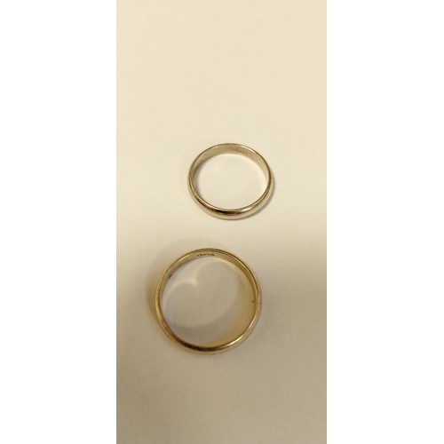 80 - Pair of silver wedding bands size x & T approx.