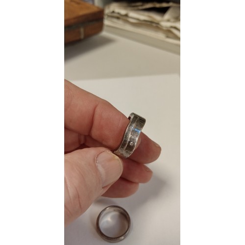 82 - 4 silver mens rings weighs 48g approx.