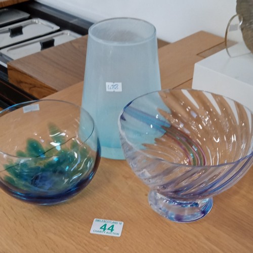 44 - 2 Vintage glass bowls and a vase