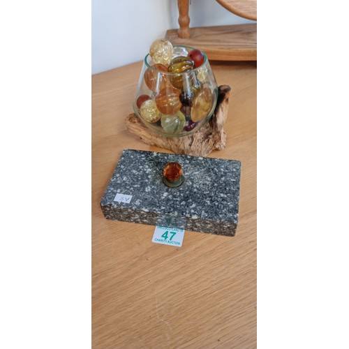 47 - Vintage granite desk blotter plus semi precious stones in a glass display