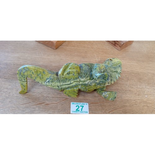 27 - Iguana precious stone carved ornament