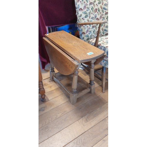 340 - Small drop leaf occasional side table