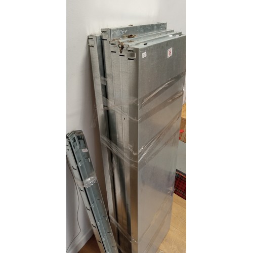 55 - 5x Tier metal shelving unit