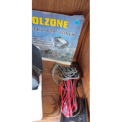 90 - Toolzone 12V electric boat winch