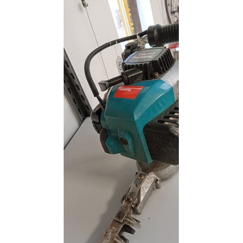 116 - Makita EH760 petrol hedge cutters