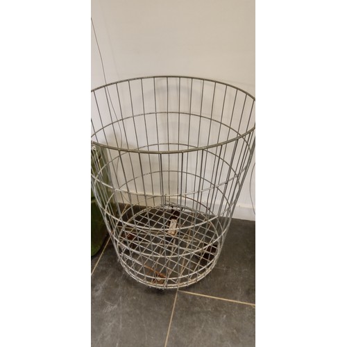 178 - Caddy circular metal basket on wheels