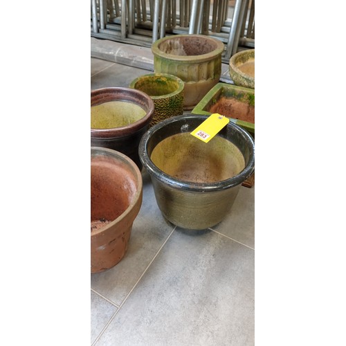 283 - 7x ceramic plant pots in various sizes