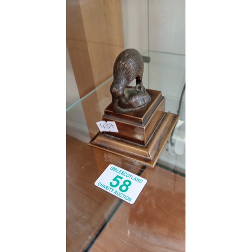 58 - Small bronze kiwi statue