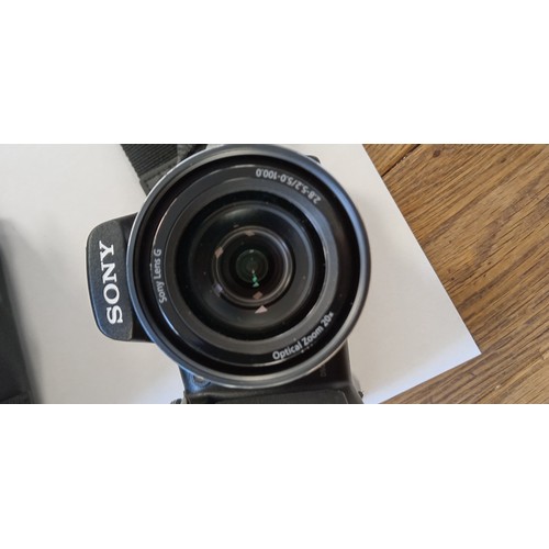 3 - Sony Optical zoom 20x DSC-HX1 2.8-5.2/5.0-100.0 camera with Sony case