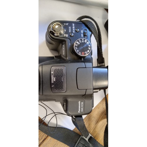 17 - Lummix FZ38 HD panasonic DMC-FZ38 camera plus camera stand