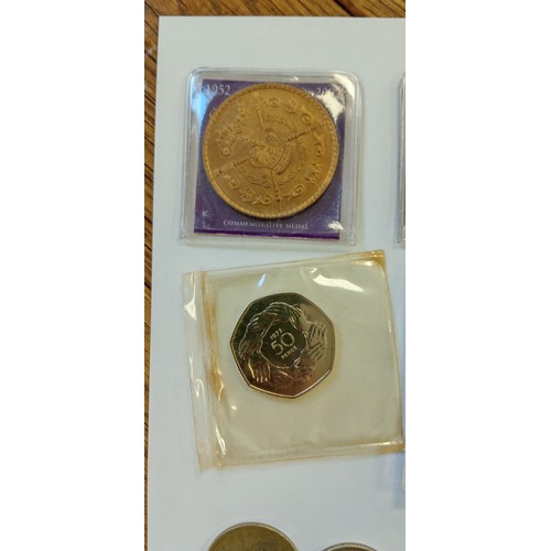 24 - Collection of collectable coins