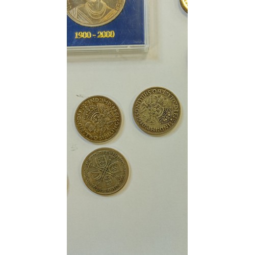 24 - Collection of collectable coins