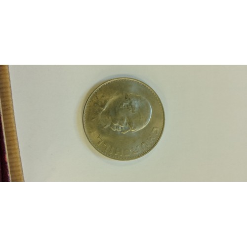 28 - 2 Festival of Britain crowns 1951, Churchill coin and 5 shilling ER coin