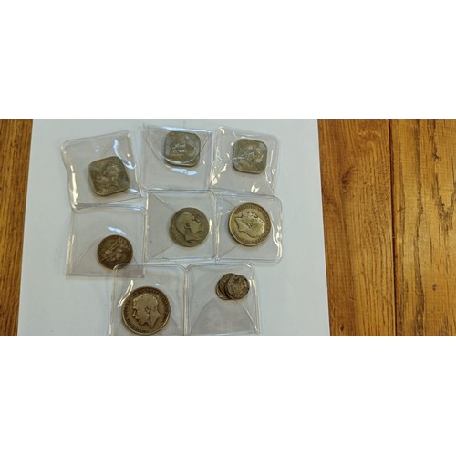 32 - Selection of collectable coins