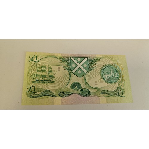 38 - Royal bank of Scotland £1 notes 1974 & 1978 uncirculated