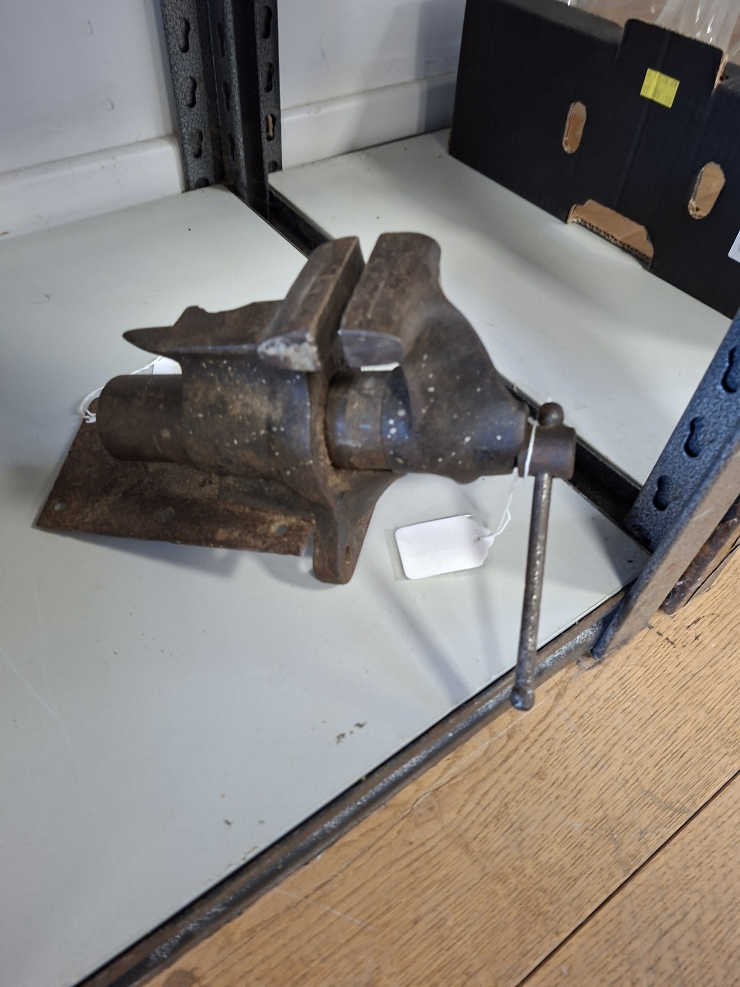 Vintage desktop vice