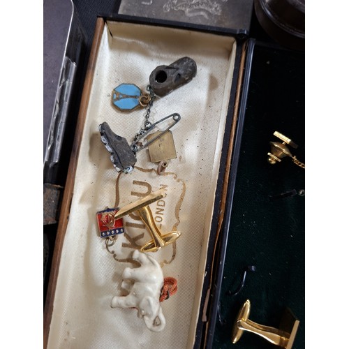 276 - Tray of mixed items