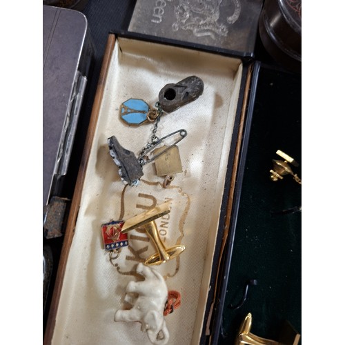 276 - Tray of mixed items