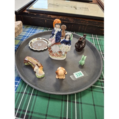 336 - Tray lot of ornaments