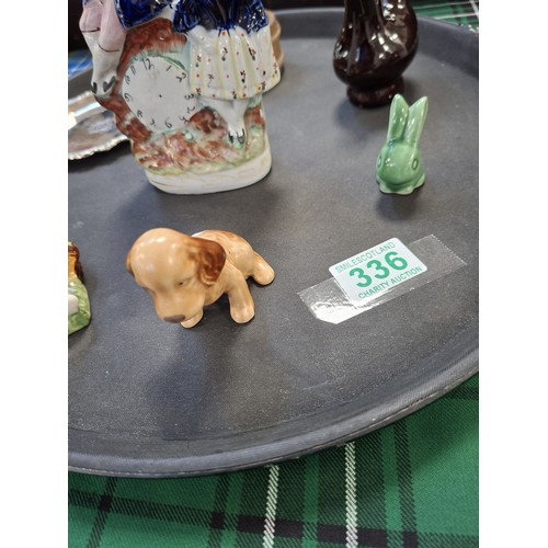 336 - Tray lot of ornaments