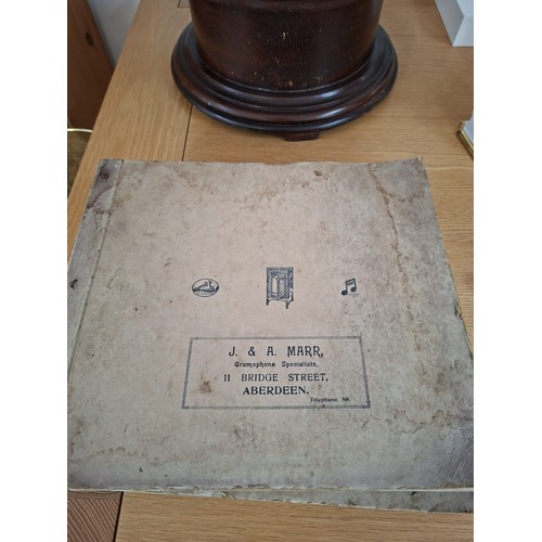 46 - Vintage circular gramophone with records