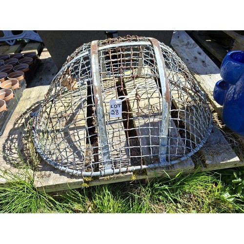 Lot 28        