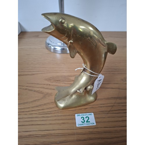 Lot 32        