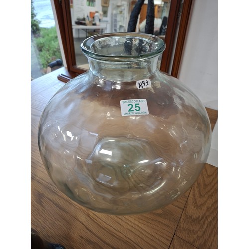 Lot 25        