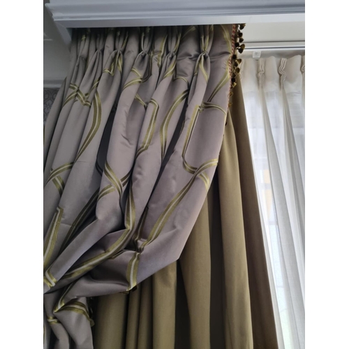 1023 - A Pair of Luxury Silk Drapes 255 x 300cm (Room 414)