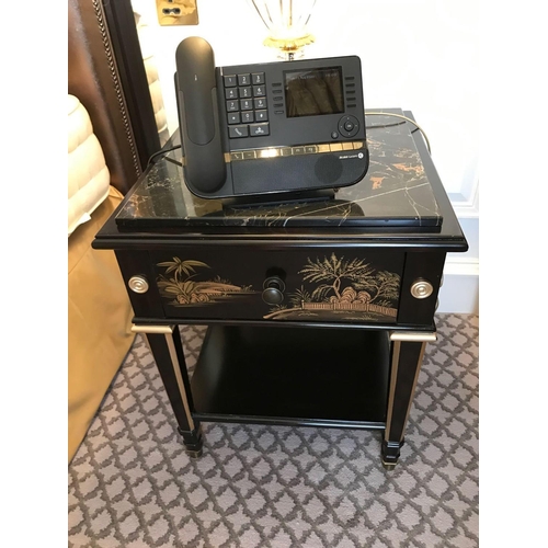 1949 - A Pair Of Marble Top Chinoiserie Black Lacquer Nightstands With Single Drawer With Hand Painted Deta... 