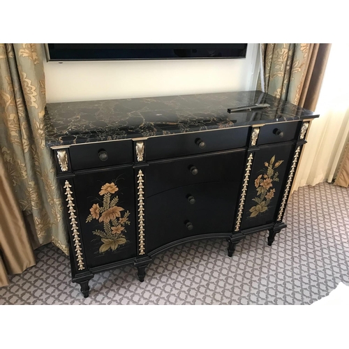 1953 - Black Lacquer Hand Decorated Chinoiserie Serpentine Commode By Restall Brown And Clennell The Six Dr... 