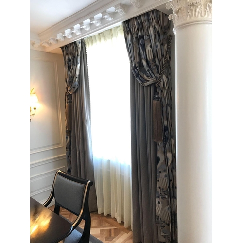 1965 - 3 x Pairs Of Silk Drapes And Jabots With Tie Backs Span 255 x 275cm (Room 401)