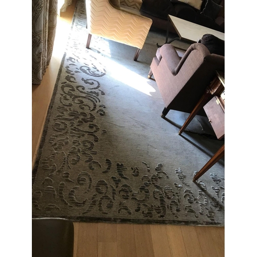 2039 - Large Hand Tufted Wool Rug 330 x 500cm (Room 411)