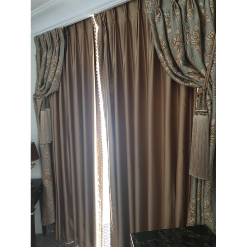 514 - A Pair Of Gold Silk Drapes With Crystal Bead Trim And Jabots With Tie Backs Span 170 x 260cm (Room 3... 