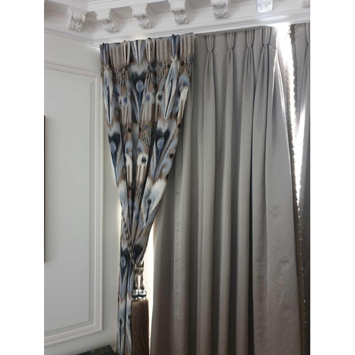 534 - A Pair Of Silk Drapes With Crystal Bead Trim And Aztec Style Jabots With Tie Backs Span 170 x 260cm ... 