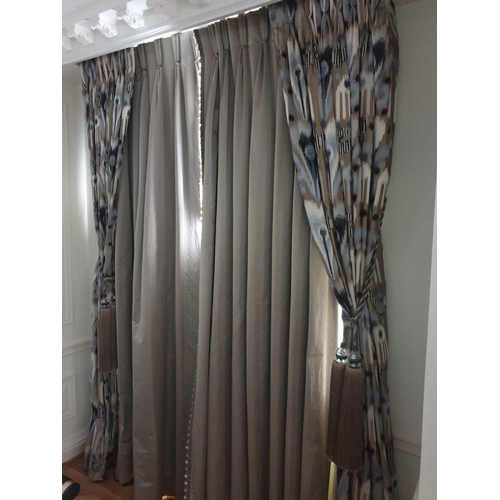 536 - A Pair Of Silk Drapes With Crystal Bead Trim And Aztec Style Jabots With Tie Backs Span 150 x 260cm ... 