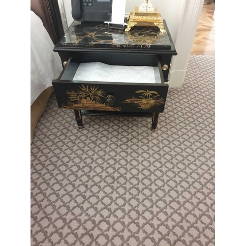 543 - A Pair Of Marble Top Chinoiserie Black Lacquer Nightstands With Single Drawer With Hand Painted Deta... 