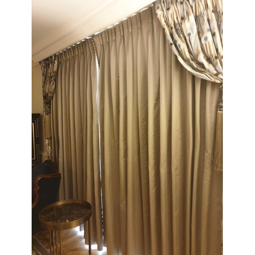 566 - A Pair Of Silk Drapes With Crystal Bead Trim And Aztec Style Jabots With Tie Backs Span 300 x 260cm ... 