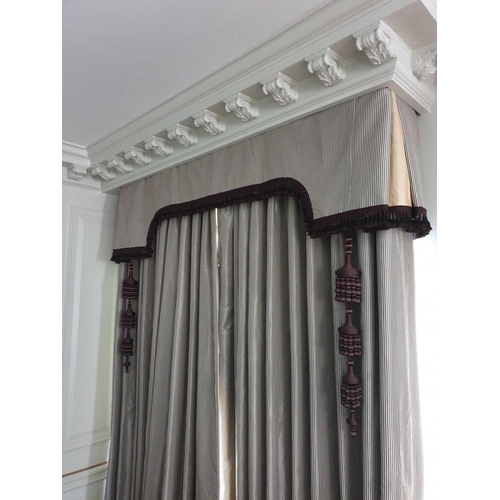 863 - A Pair Of Silk Fully Lined Drapes Complete With Curtain Ties And 2 Oriental Lantern Style Tassels In... 