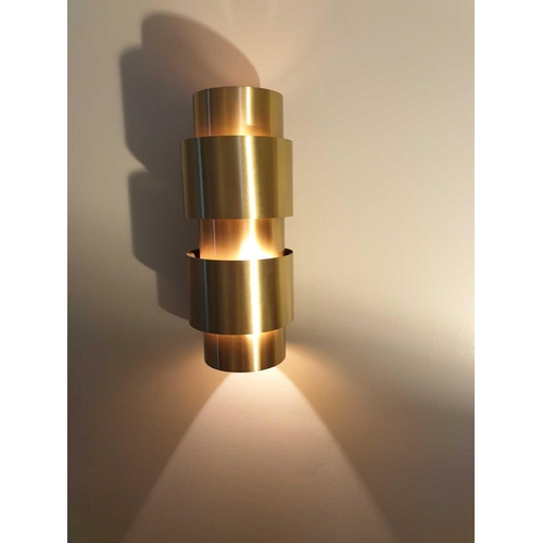 965 - 2 x LED Antique Brass 2 Light Indoor Wall Light Antique Brass 30CM (Room 323 324)  (This lot is loca... 