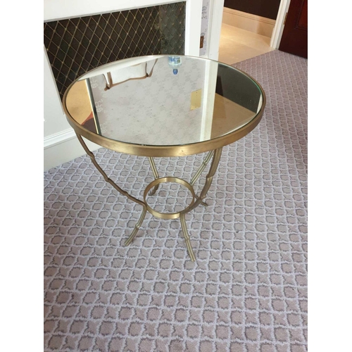 999 - A Brass And Mirrored Top Coffee Table 60 x 76cm (Room 325)  (This lot is located in Bath)