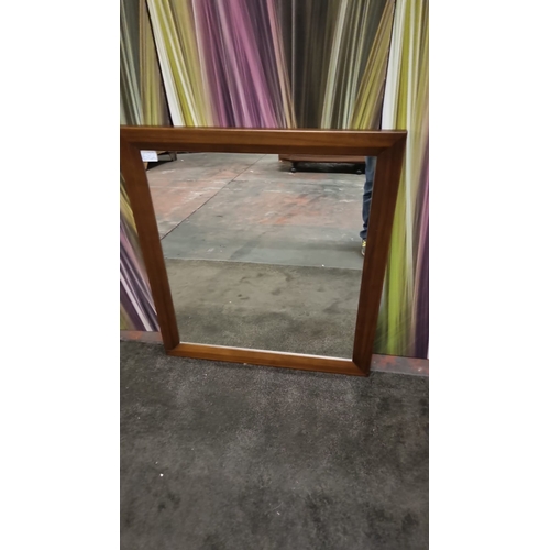 205 - Oak framed accent mirror 86 x 96cm (682) ( This item is located in Bath)