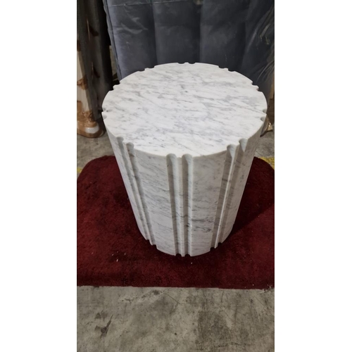 37 - Rosetta Travertine Plinth  This vein cut travertine embodies a pattern nude hues and provides an inc... 