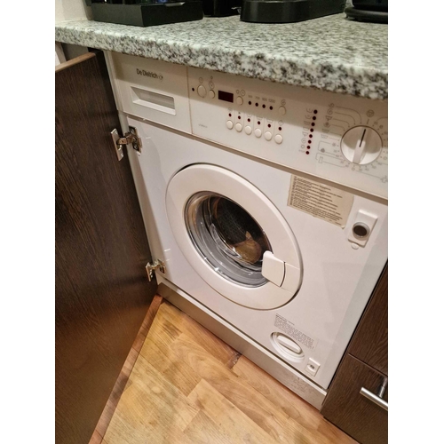 1039 - De Dietrich LZ9619 60cm Integrated washer dryer Capacity: 4.5kg Drying capacity: 2.5kg Spin speed: 5... 