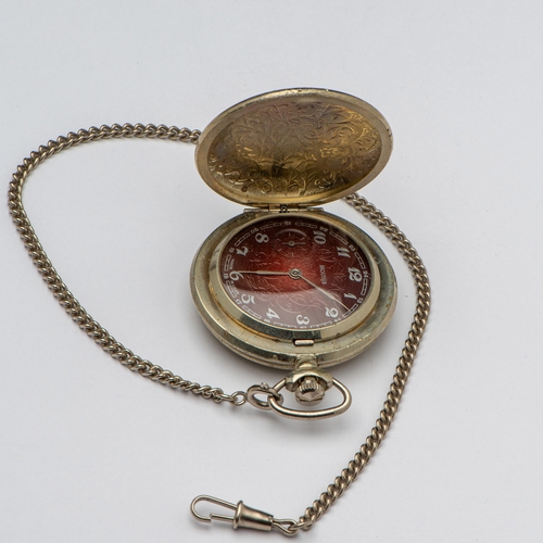 5 - Molnija Pocket Watch 3602 with a chain Made in USSR. Flower-themed decoration. 

  Ref: 387193 
 

 ... 